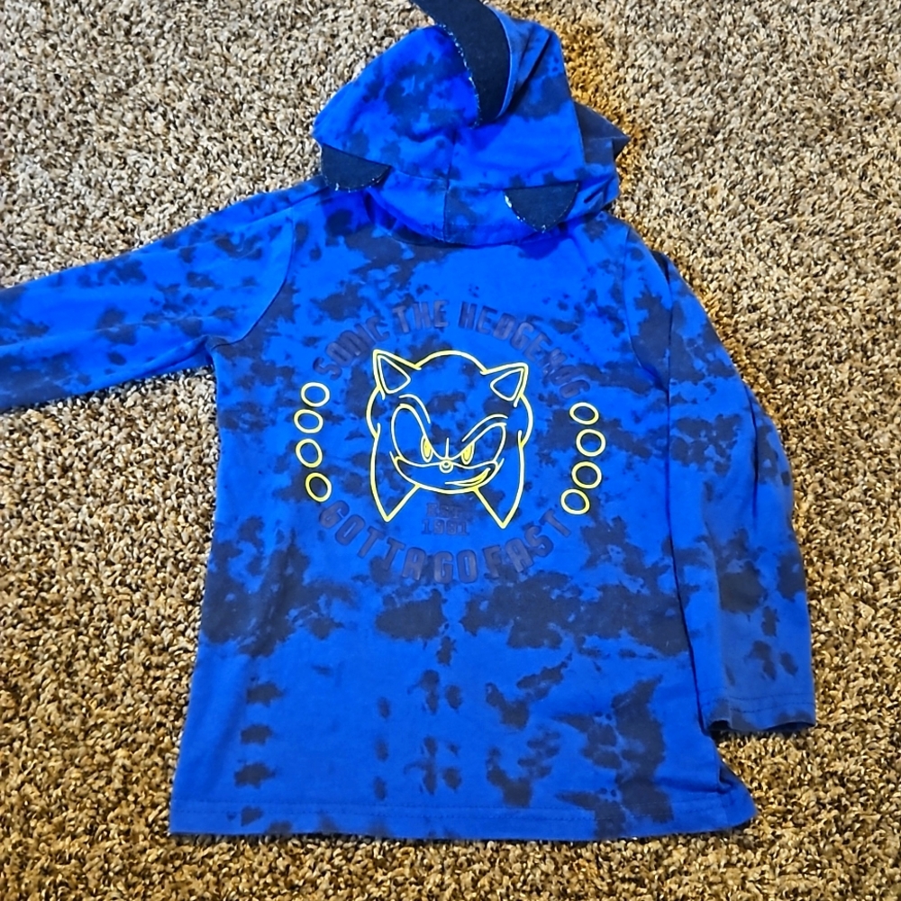 Sonic hedgehog pullover size 4
